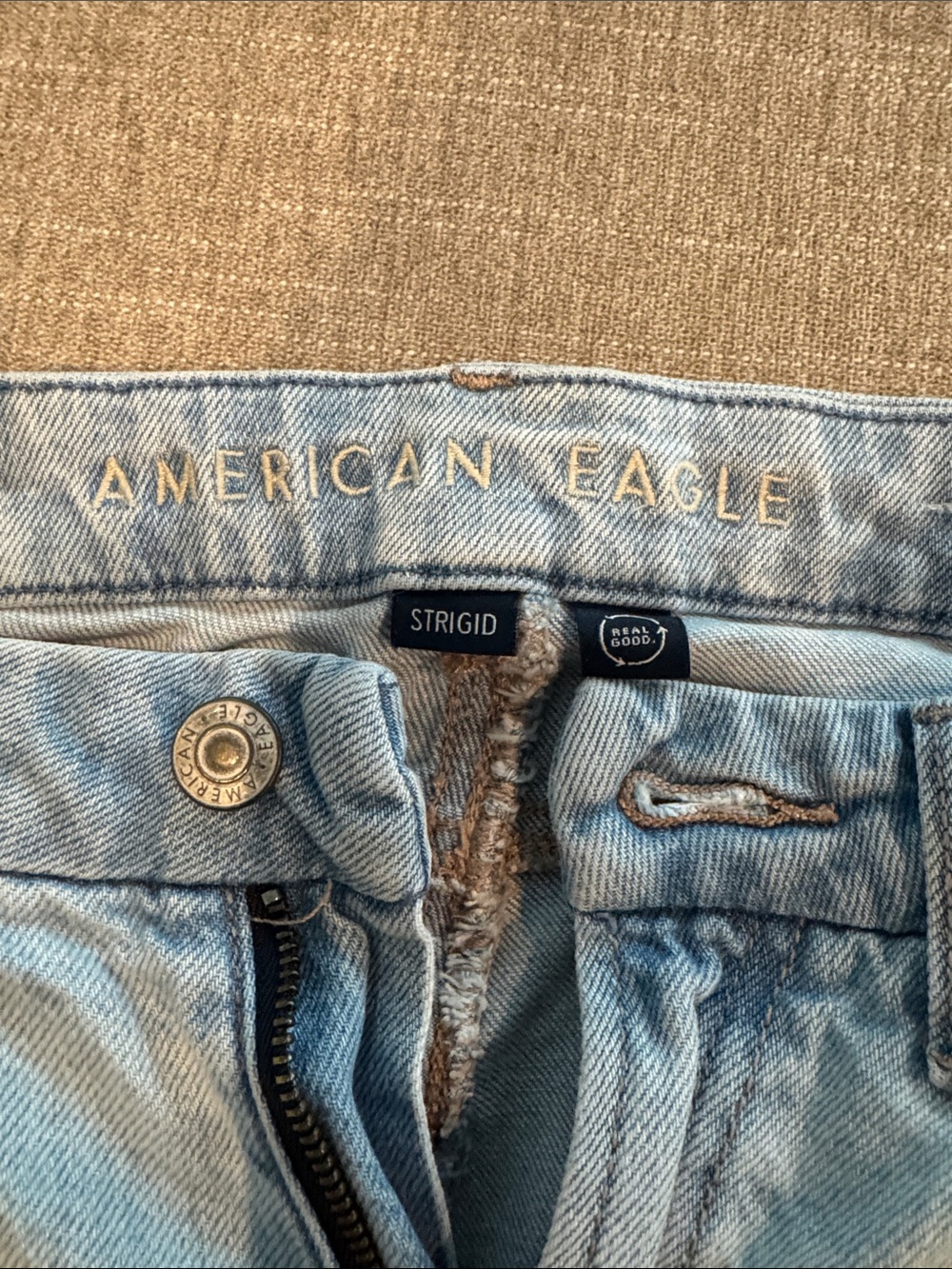 American Eagle Outfitters Light Blue Distressed Boyfriend Jeans - Picture 3 of 5